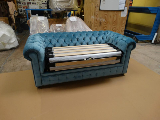 ROZKLÁDACÍ SEDACÍ SOUPRAVA CHESTERFIELD